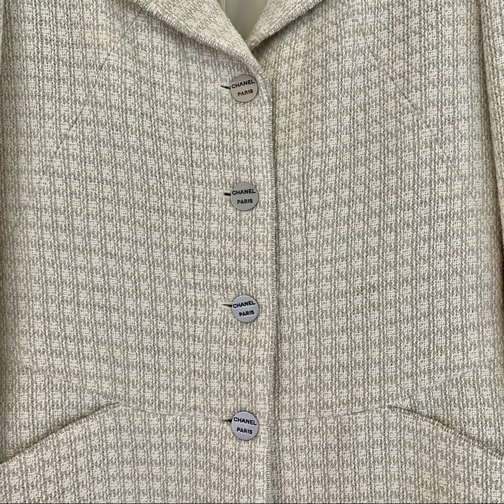 SOLD Chanel Tweed Blazer - Picture 10 of 10